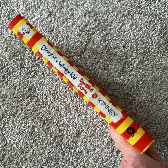 Diary of a Wimpy Kid Double Down by Jeff Kinney - Picture 3 of 4